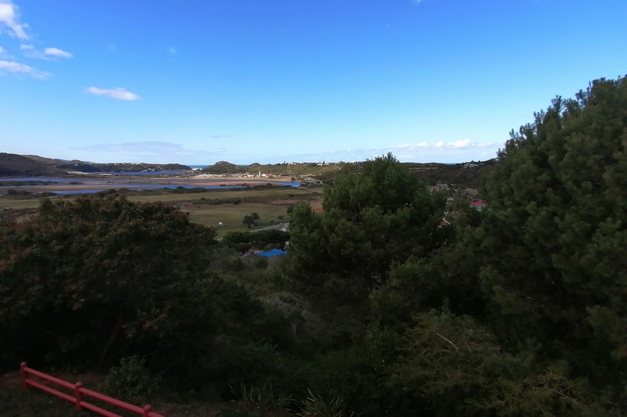 6 Bedroom Property for Sale in Bergsig Western Cape